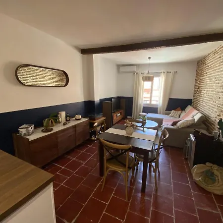 Appartement Le Saint Cyp - Briques Et Charme A